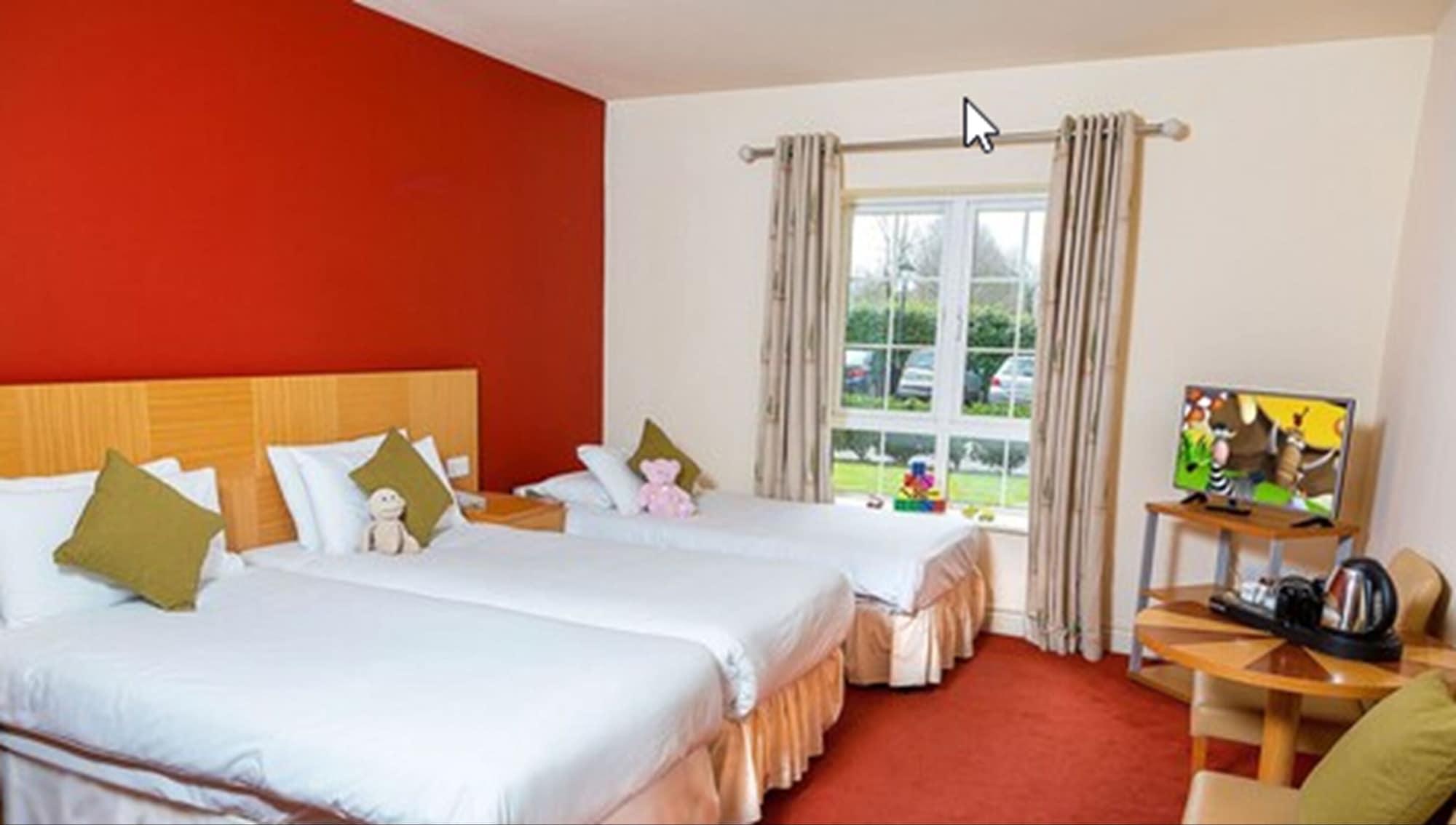 Innisfallen Hotel Fossa エクステリア 写真