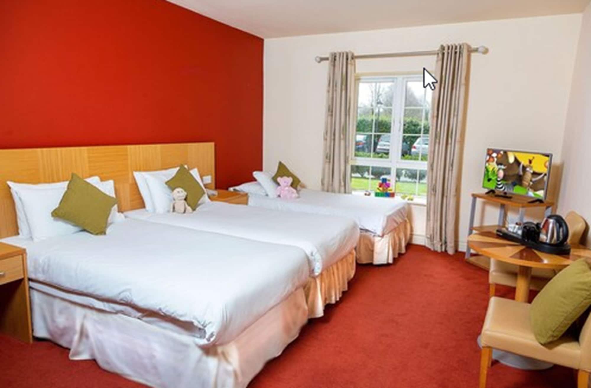 Innisfallen Hotel Fossa エクステリア 写真
