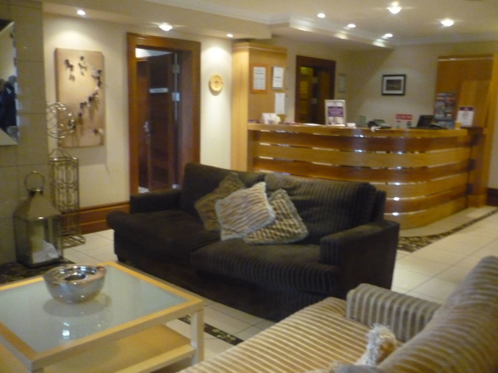 Innisfallen Hotel Fossa エクステリア 写真