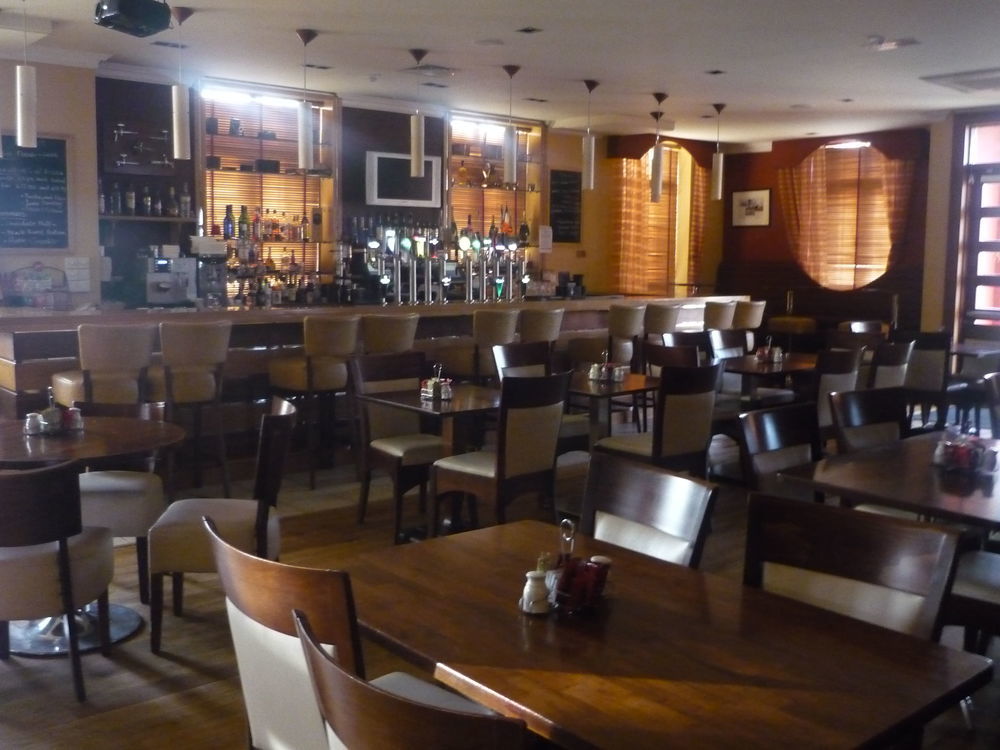 Innisfallen Hotel Fossa エクステリア 写真
