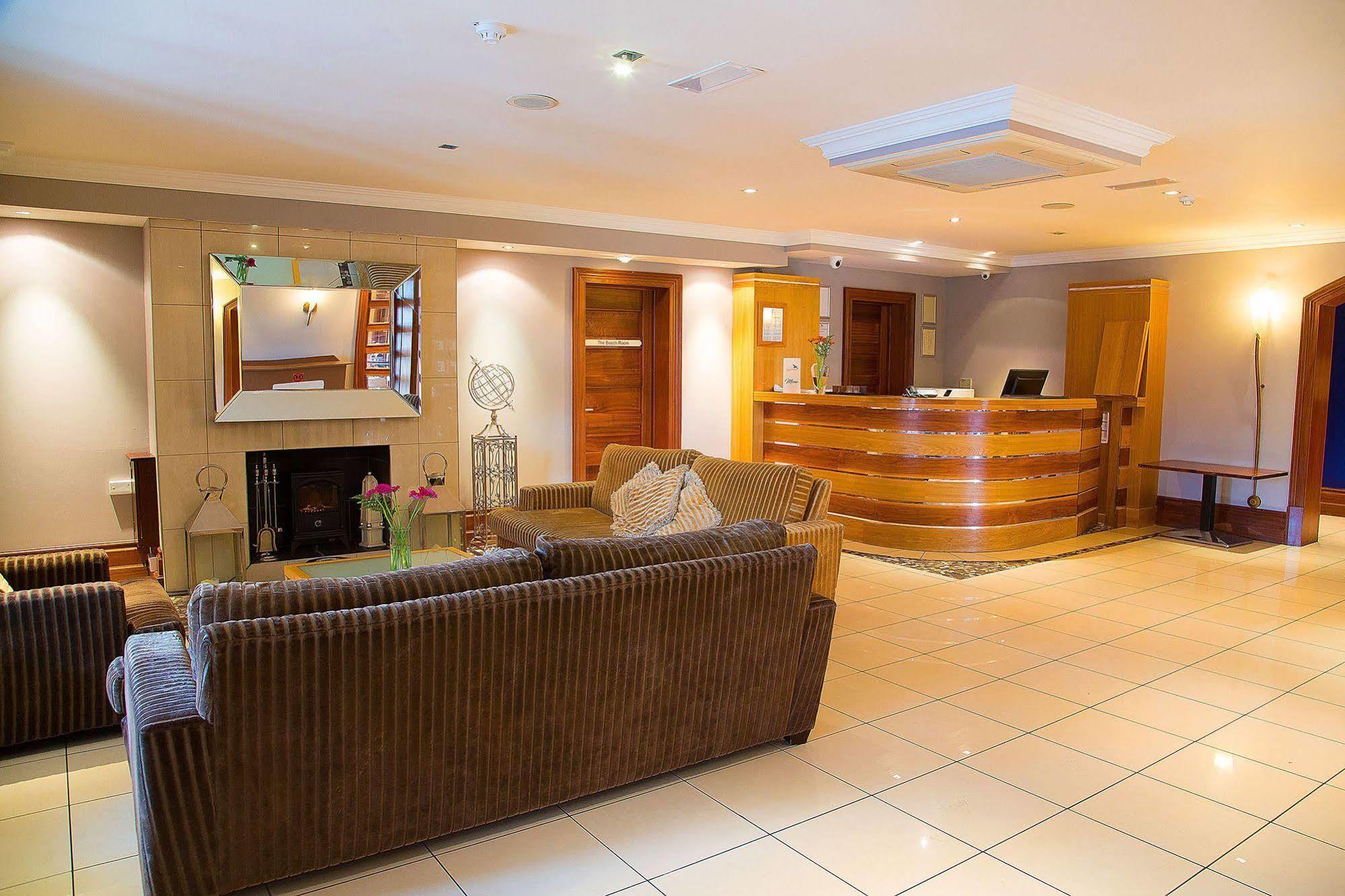 Innisfallen Hotel Fossa エクステリア 写真